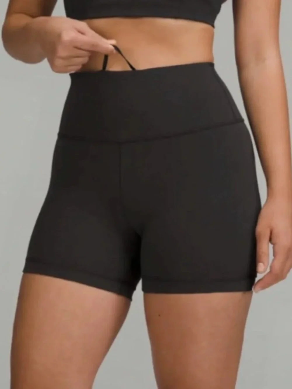 Lululemon Wunder Train High Rise Short 4” Black size 4 Contour Fit - Picture 5 of 5
